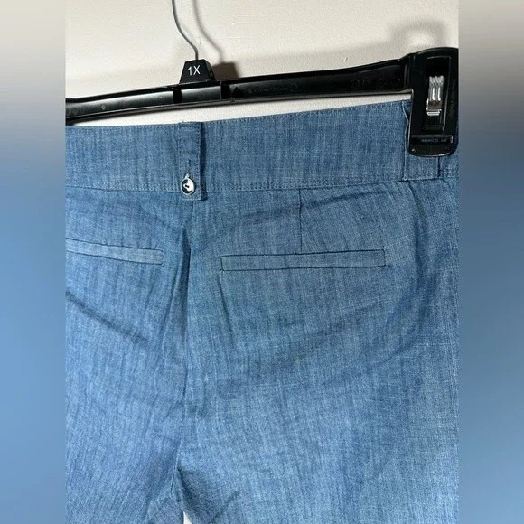 Issac Mizrahi Shorts Tailored Chambray Cotton Denim blue short size 4 women’s - Picture 6 of 10